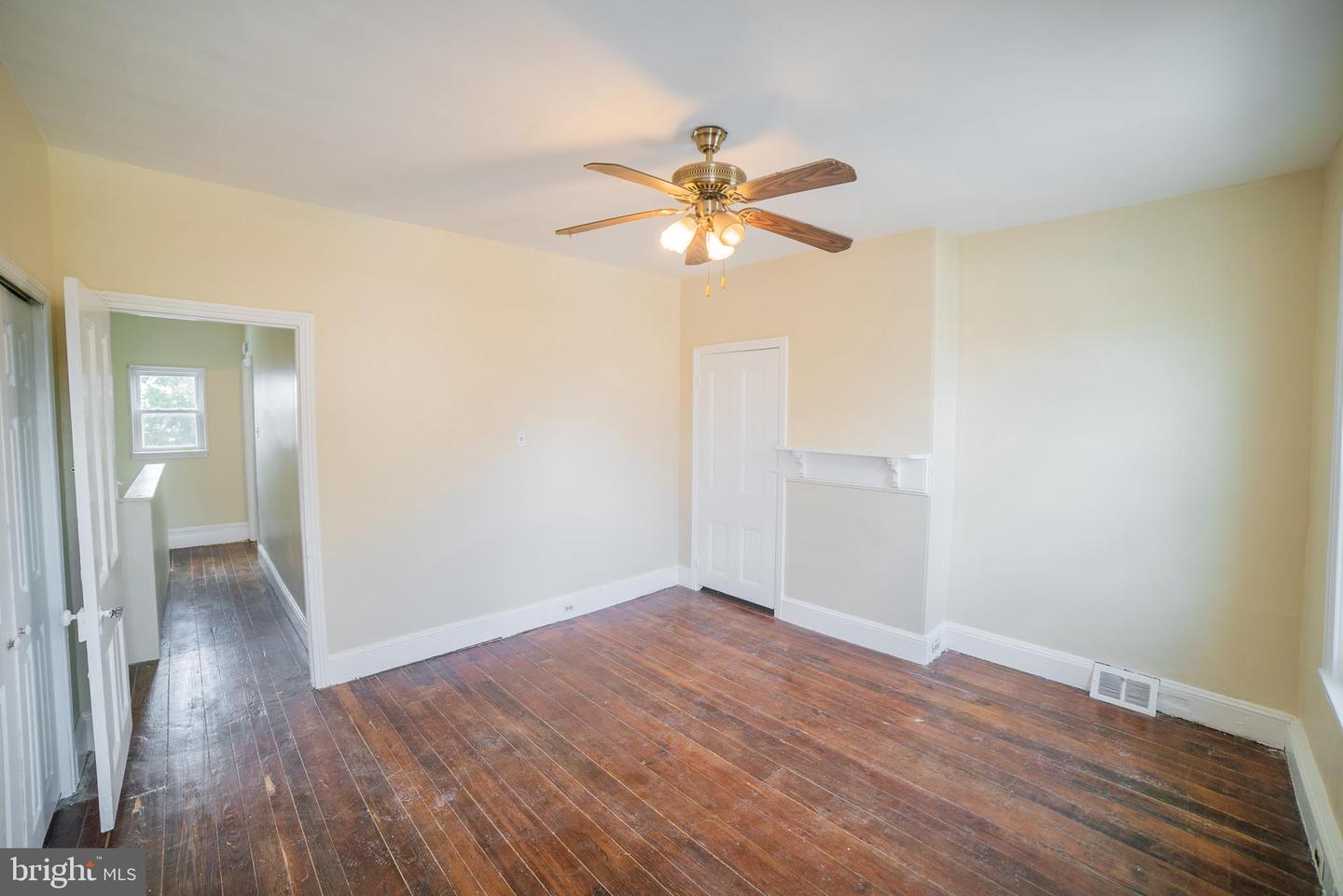 2427 E Allegheny Ave #2 Property Photo 6