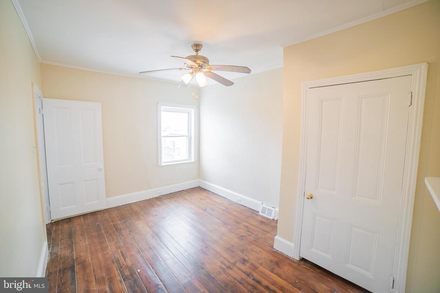 2427 E Allegheny Ave #2 Property Photo 17