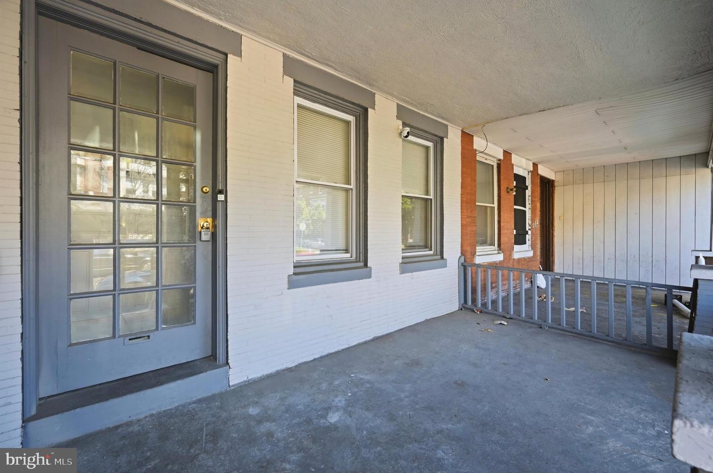 209 S 49th St Property Photo 3