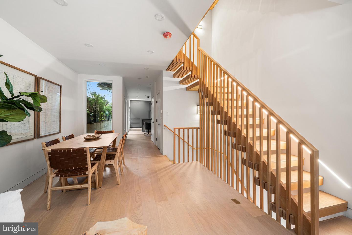 1923 Manning St Property Photo 22