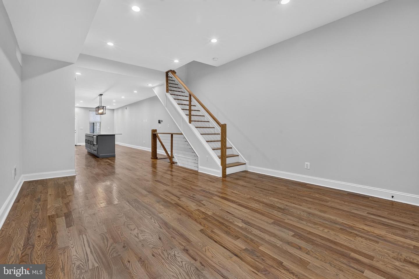 3113 W Montgomery Ave Property Photo 5