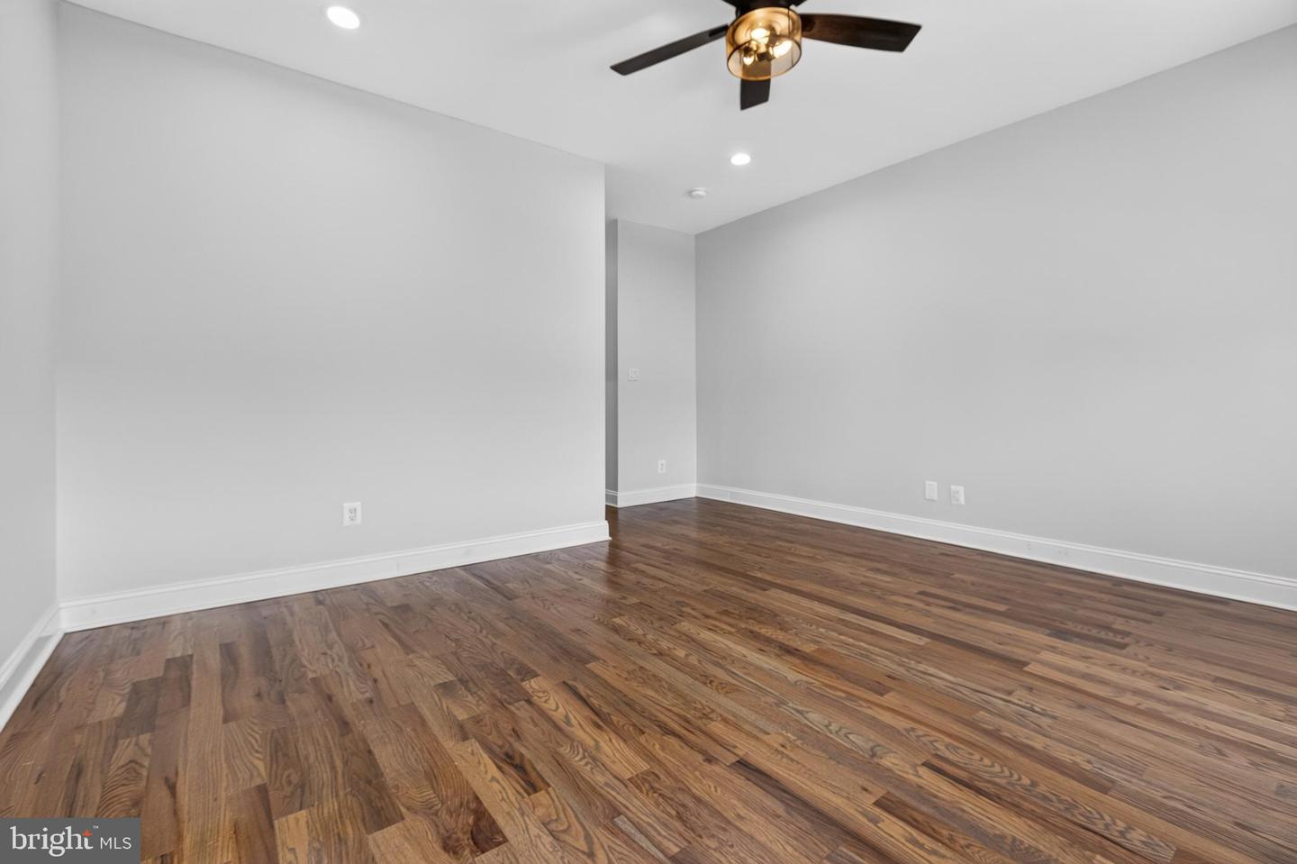 3113 W Montgomery Ave Property Photo 28