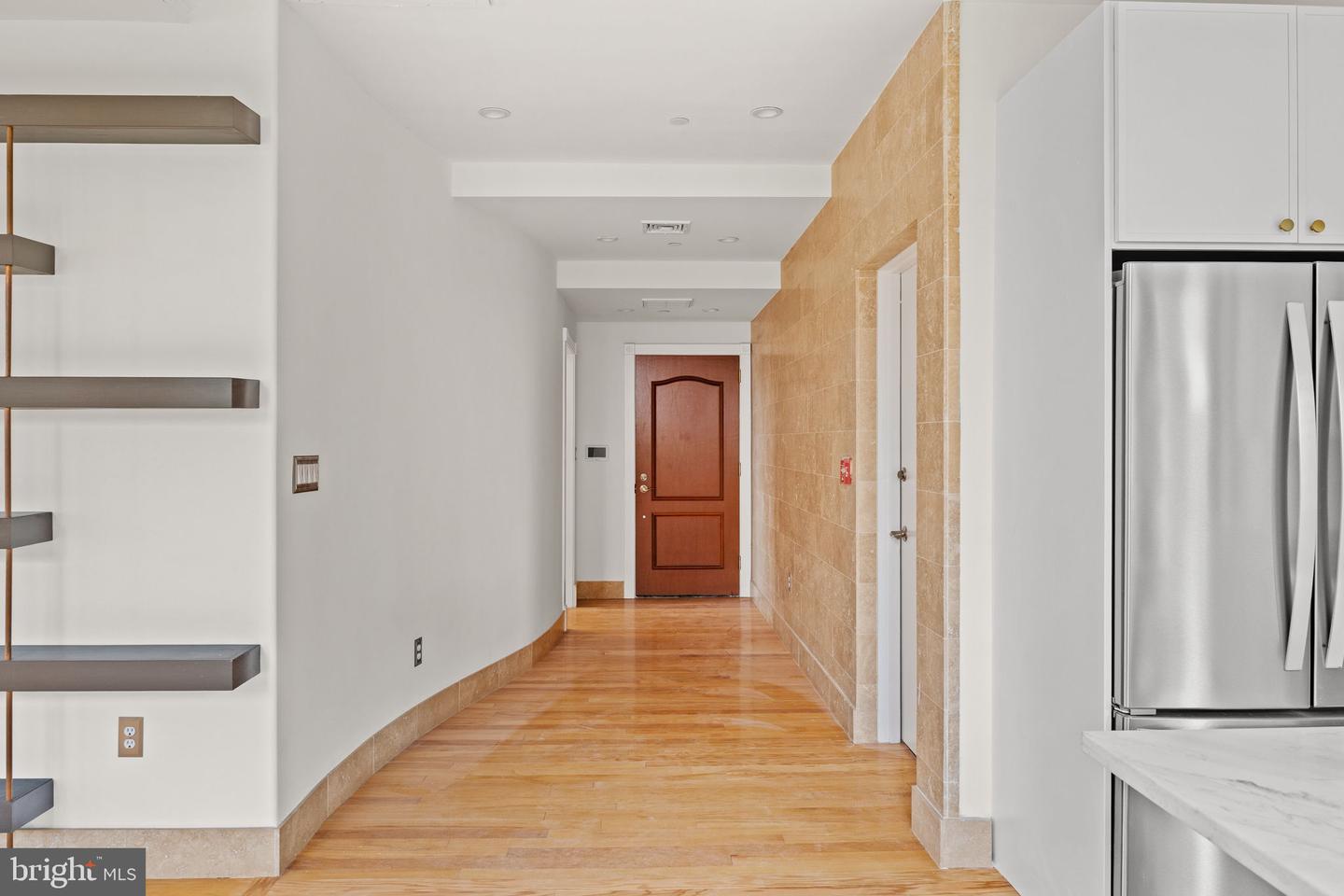 1335-1337 Pine St #401 Property Photo 4