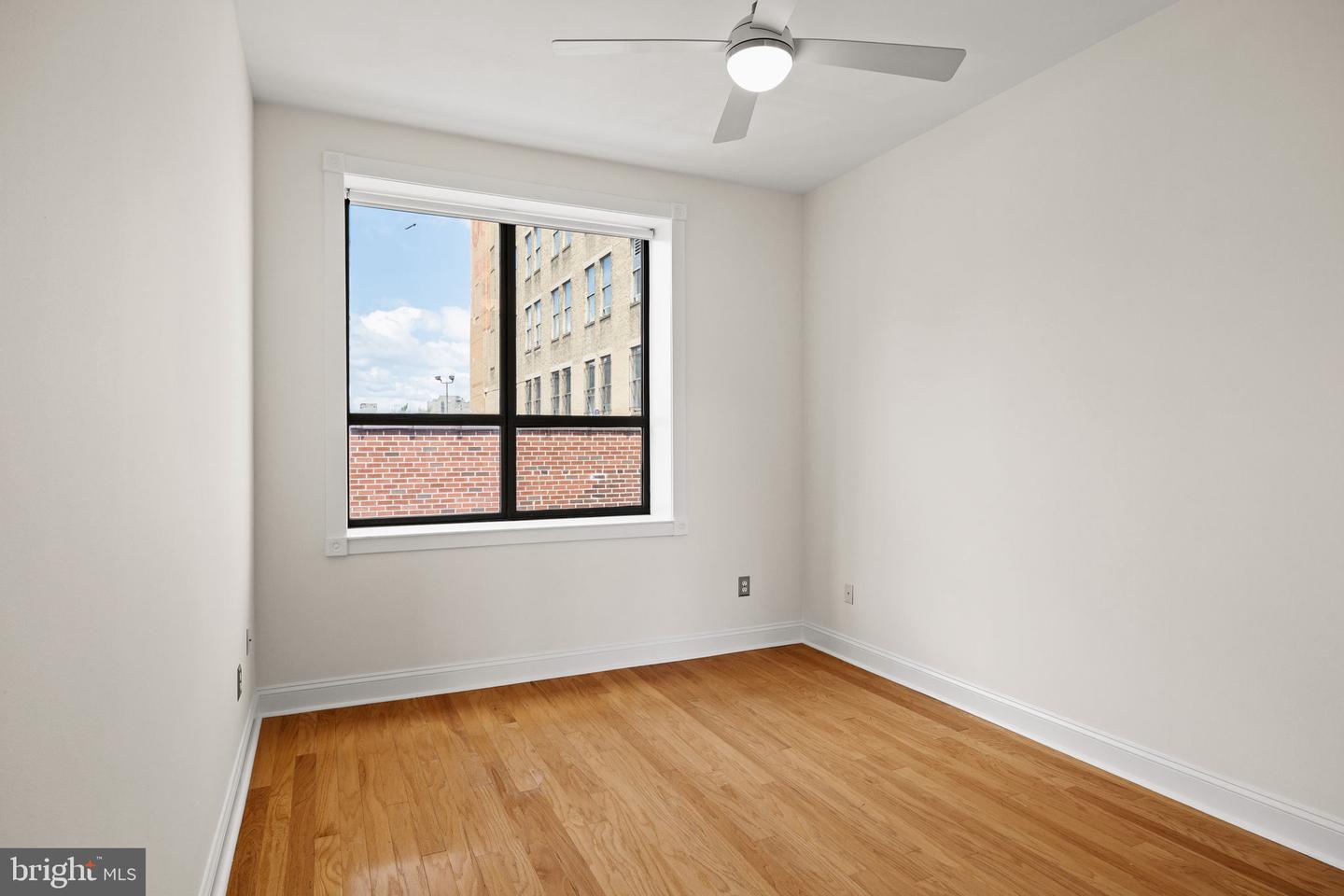 1335-1337 Pine St #401 Property Photo 23