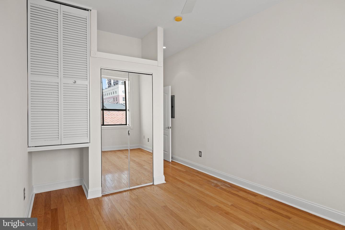 1335-1337 Pine St #401 Property Photo 25