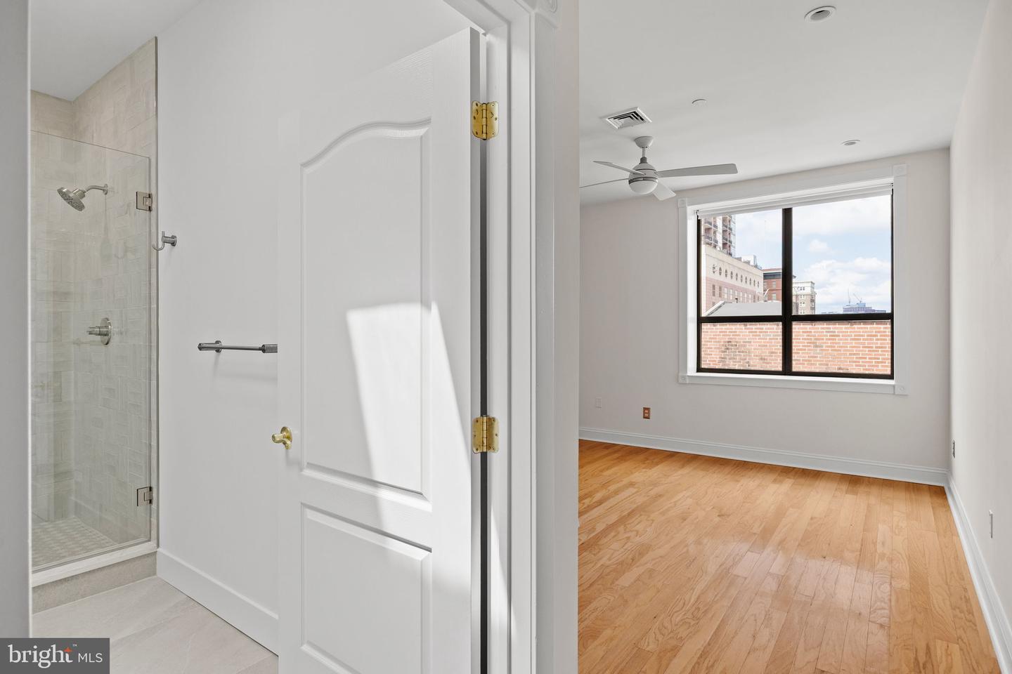 1335-1337 Pine St #401 Property Photo 27