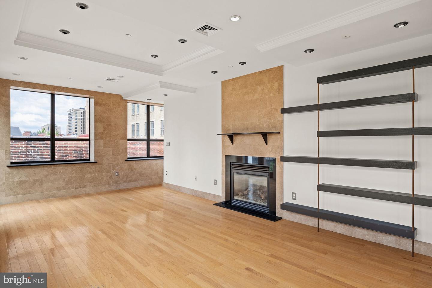 1335-1337 Pine St #401 Property Photo 29