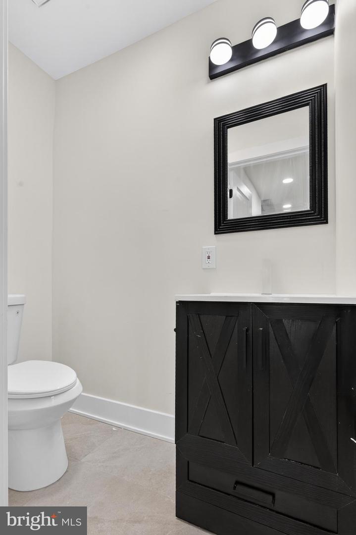 4740 N Camac St Property Photo 7