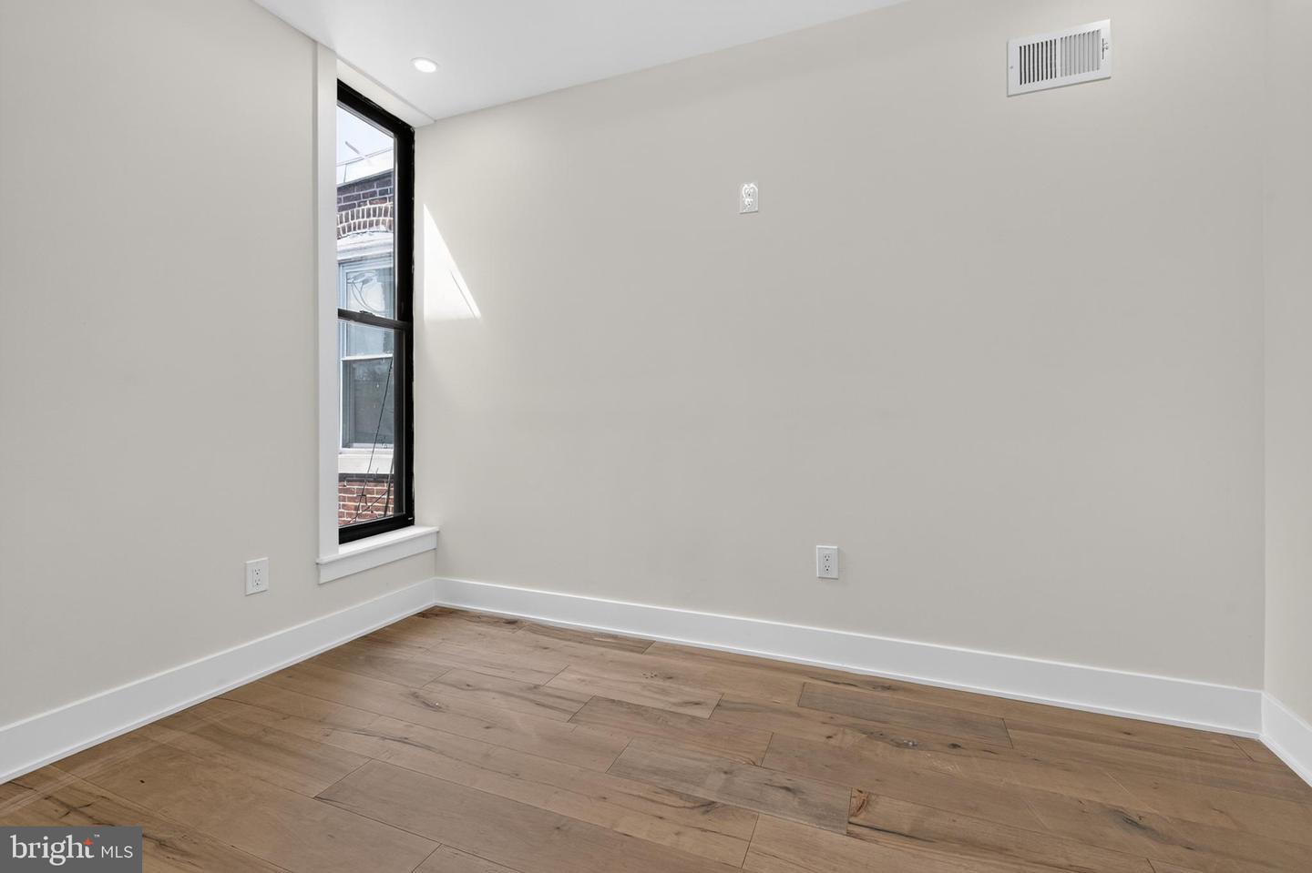 4740 N Camac St Property Photo 30