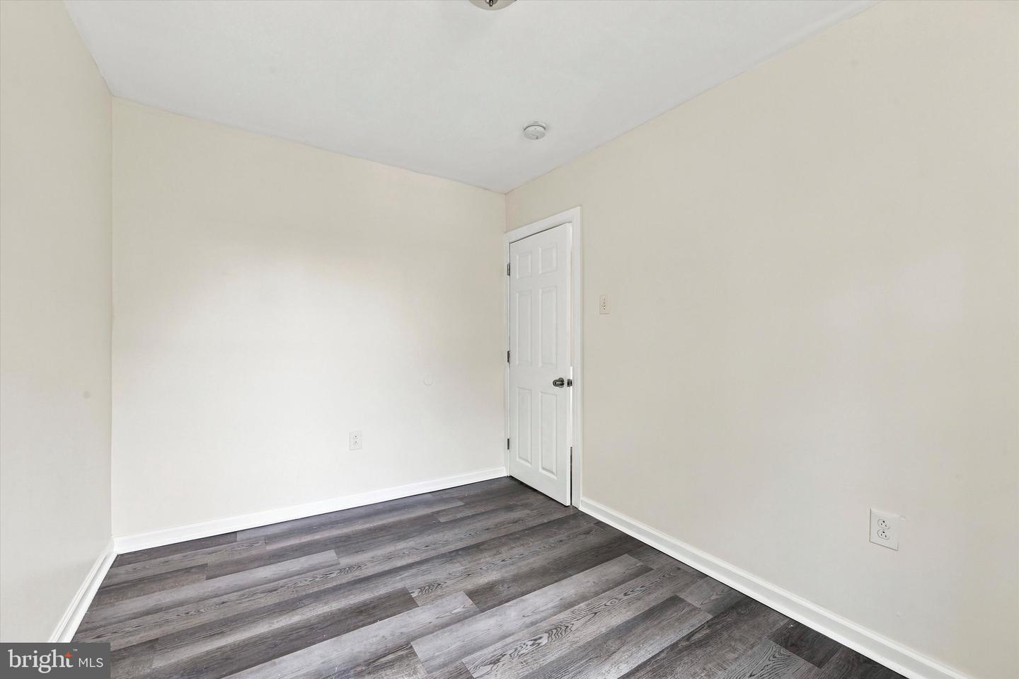 2632 S Lloyd St Property Photo 22