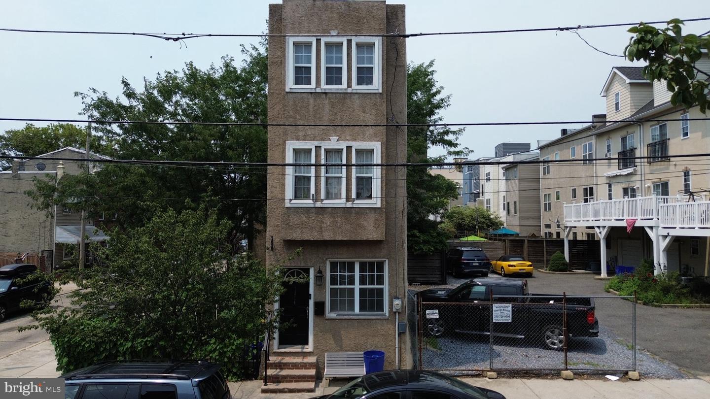 1214 S 4th St Property Photo 1