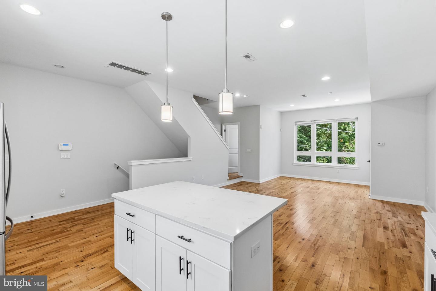 2532-38 Alter St Property Photo 6