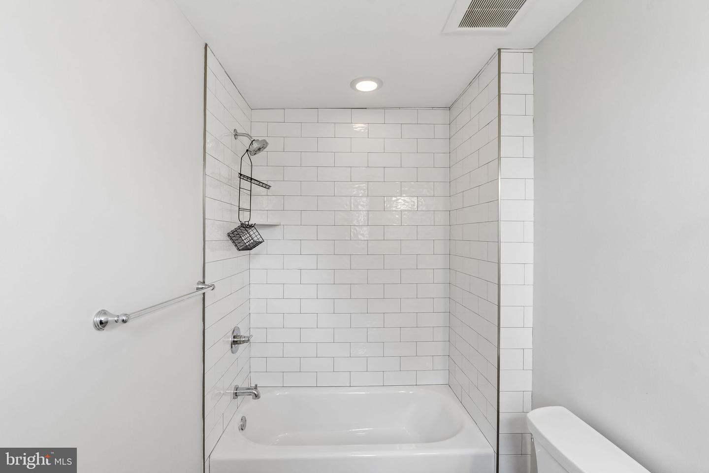 2532-38 Alter St Property Photo 17