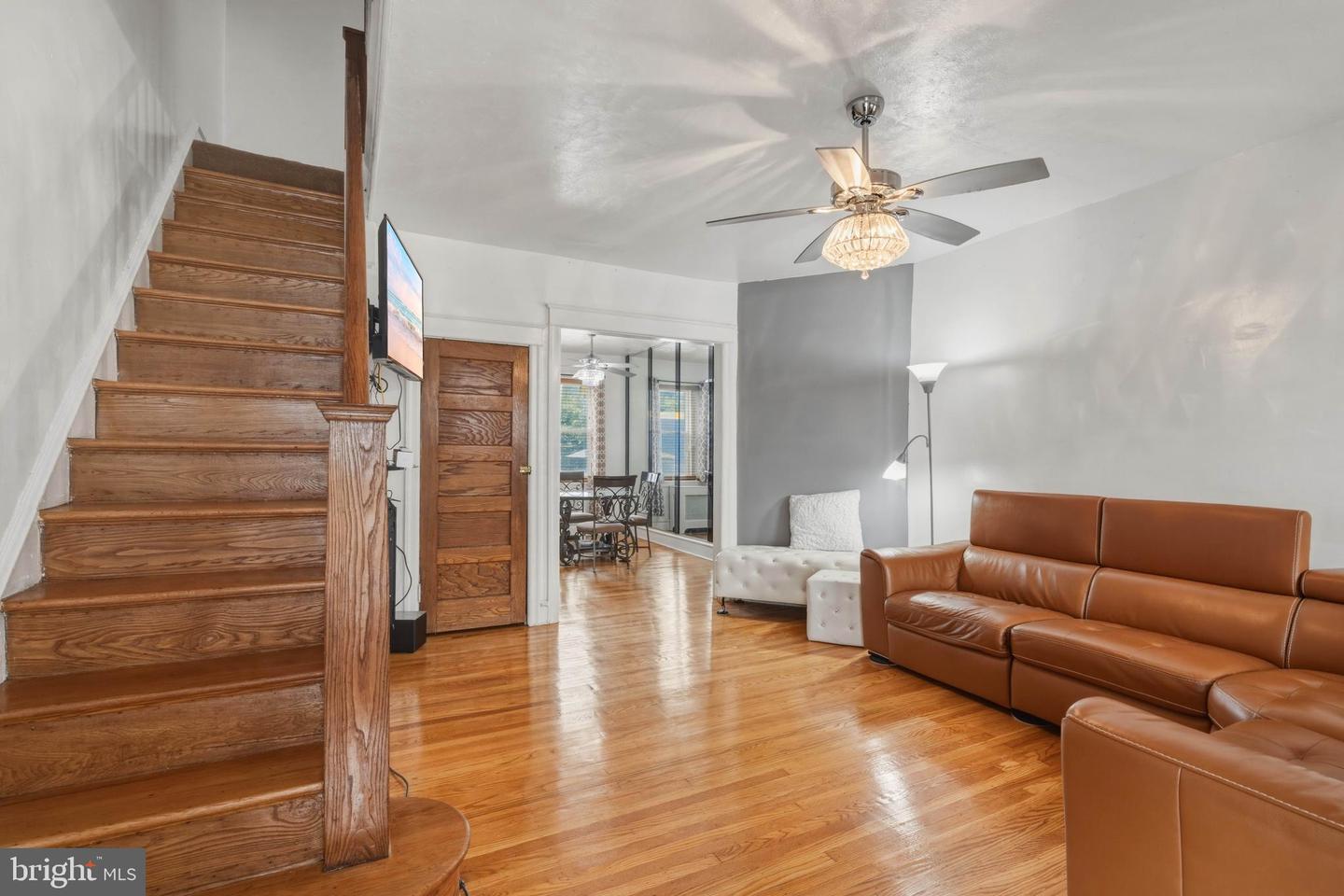 1653 W Mentor St Property Photo 7