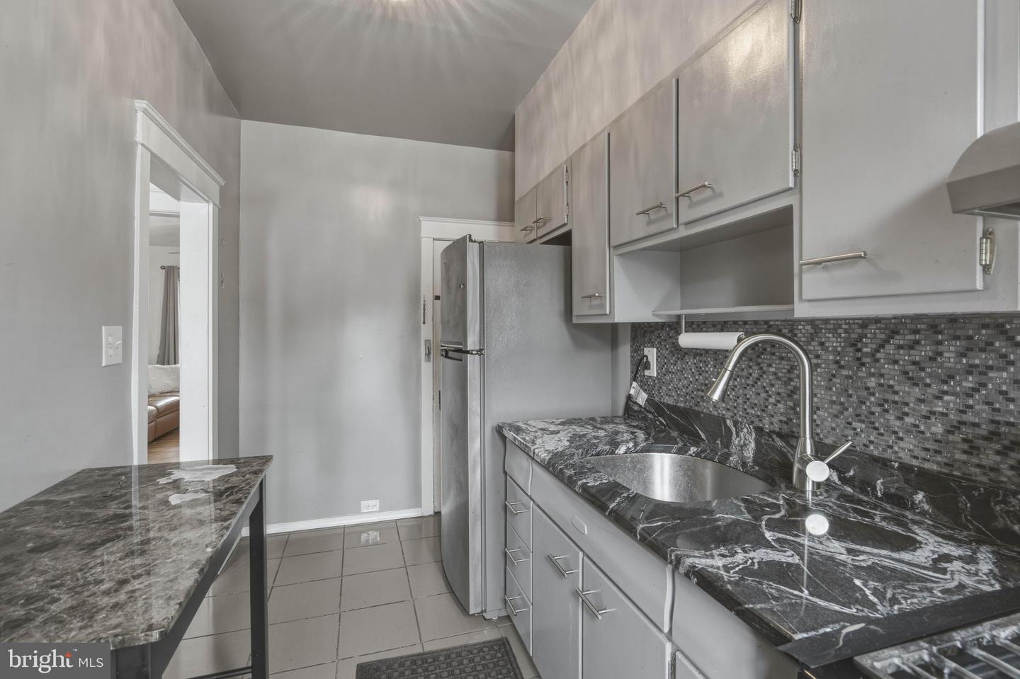 1653 W Mentor St Property Photo 13