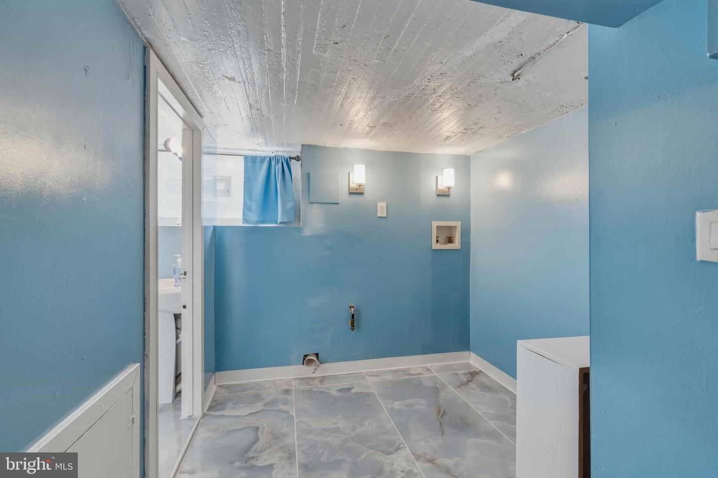 1653 W Mentor St Property Photo 25
