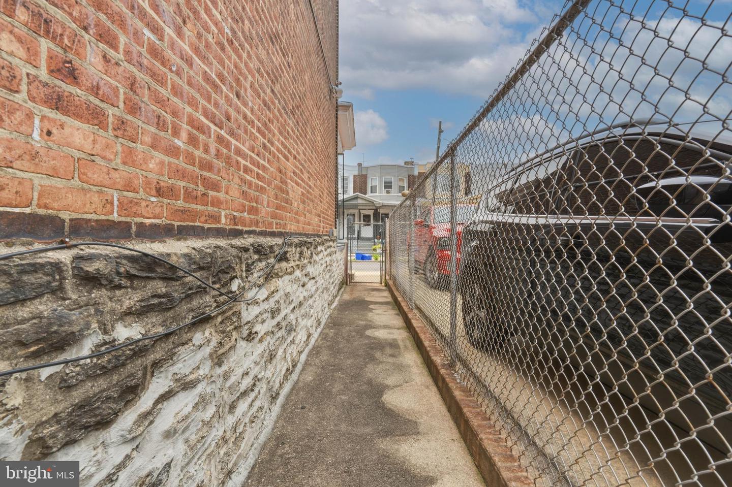 1653 W Mentor St Property Photo 33