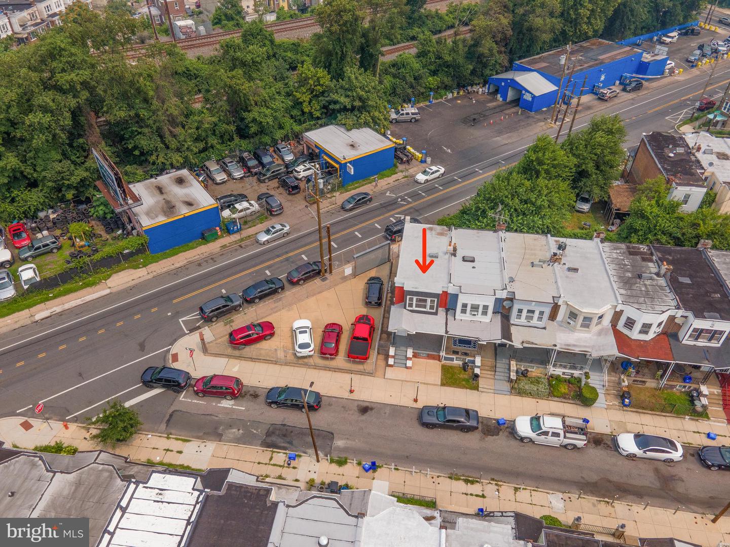 1655 W Mentor St Property Photo 8