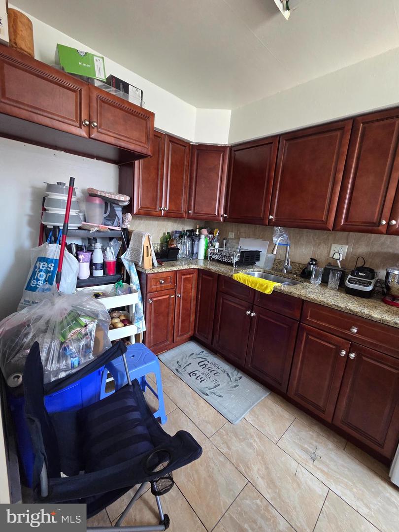 2914 Devereaux Ave Property Photo 7