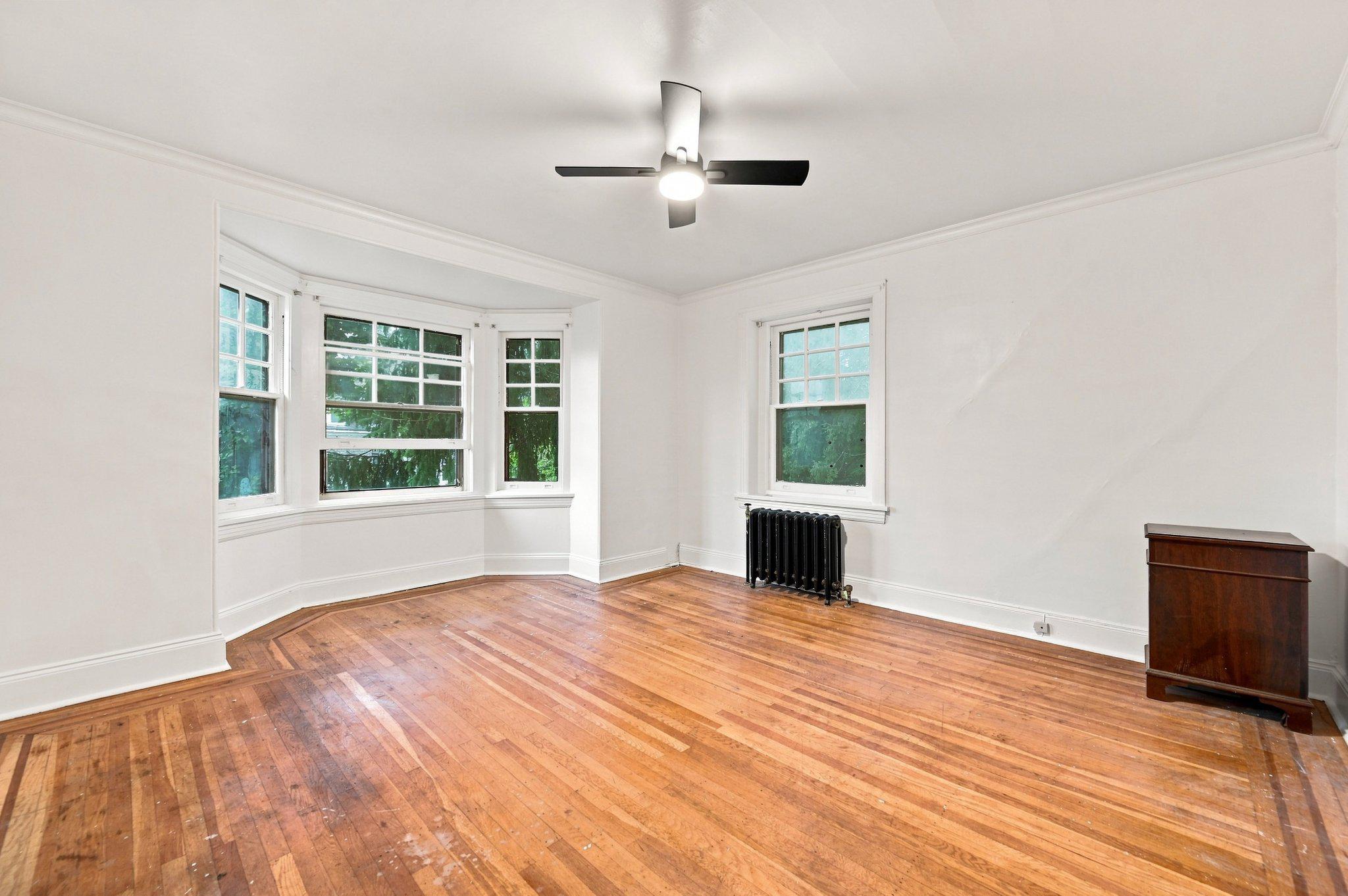 59 W Westview St Property Photo 13