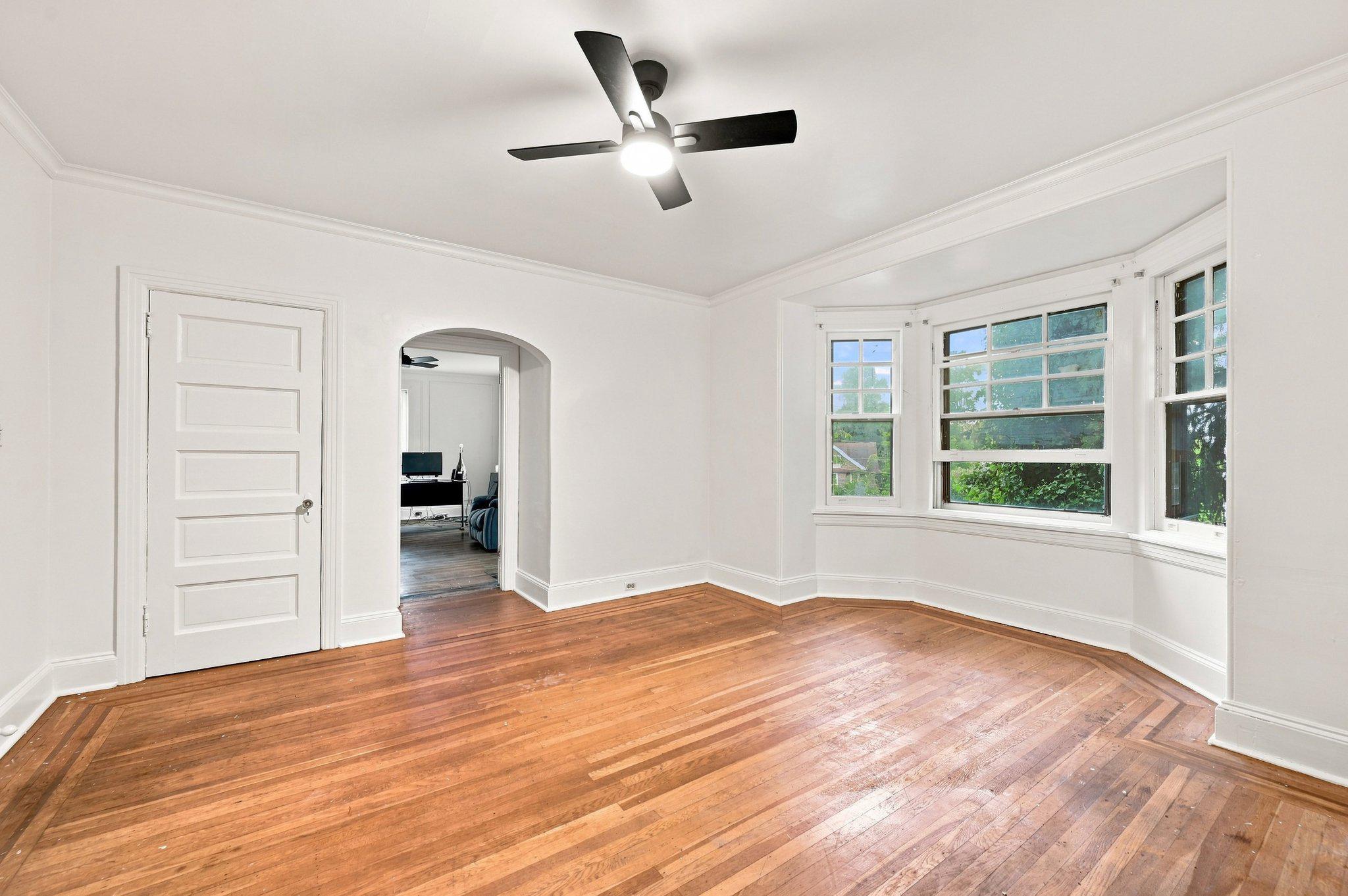 59 W Westview St Property Photo 14