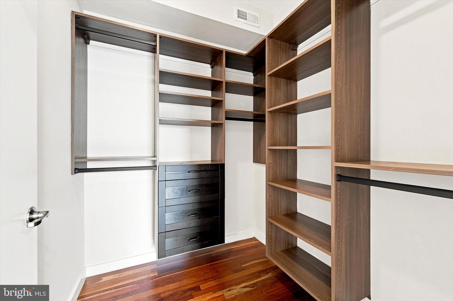 2000-unit B3 Kimball St #b3 Property Photo 14