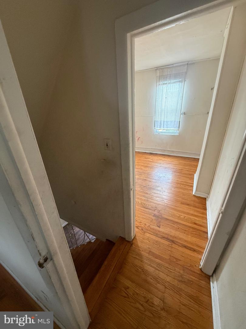 1300 N Farson St Property Photo 25