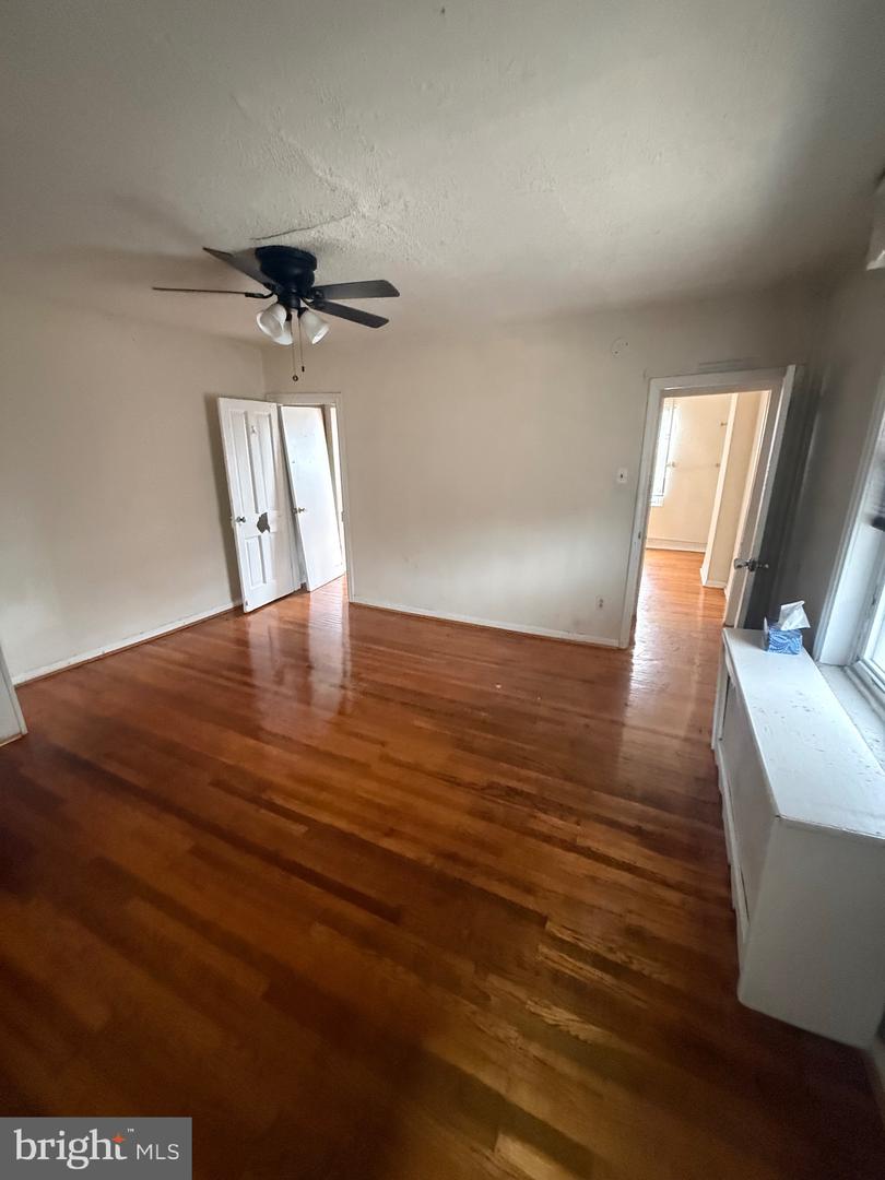 1300 N Farson St Property Photo 26