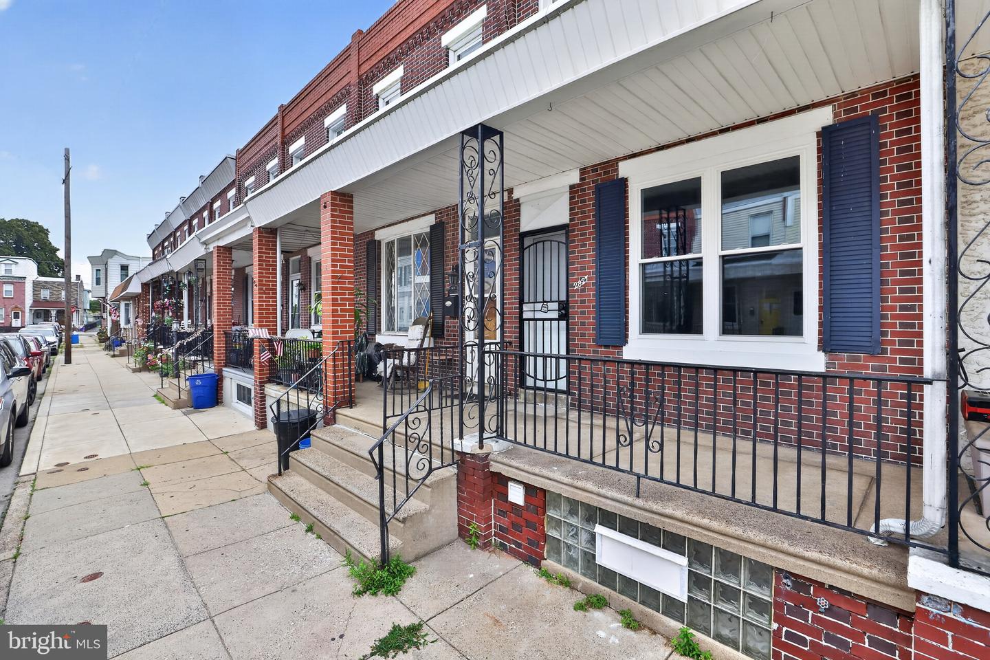 2827 Wilmot St Property Photo 1