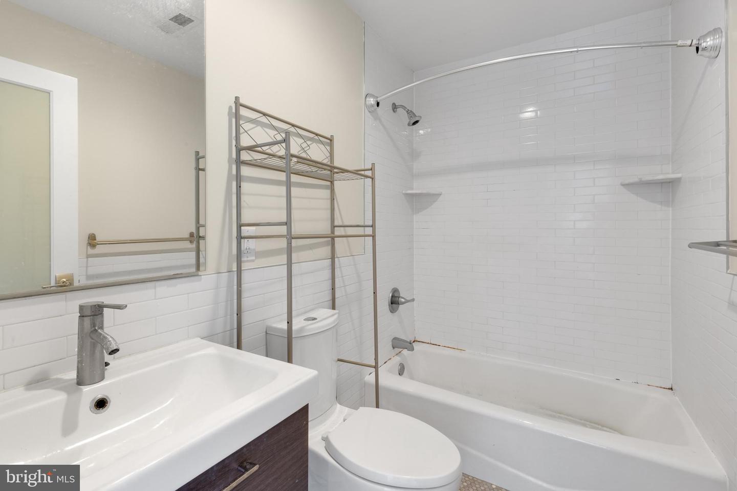 1317 Frankford Ave #a Property Photo 16