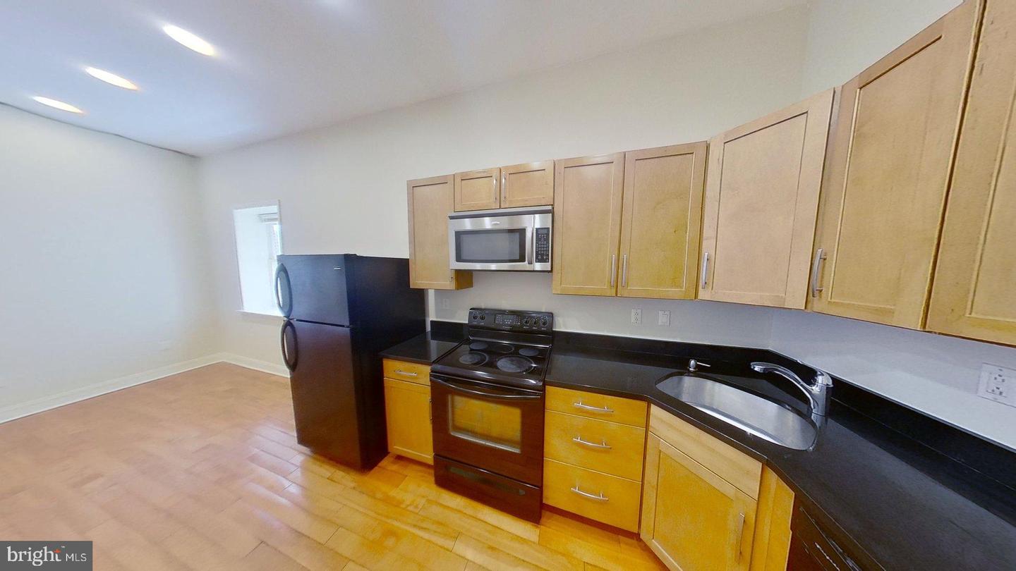 1412 W Susquehanna Ave #3 Property Photo 4