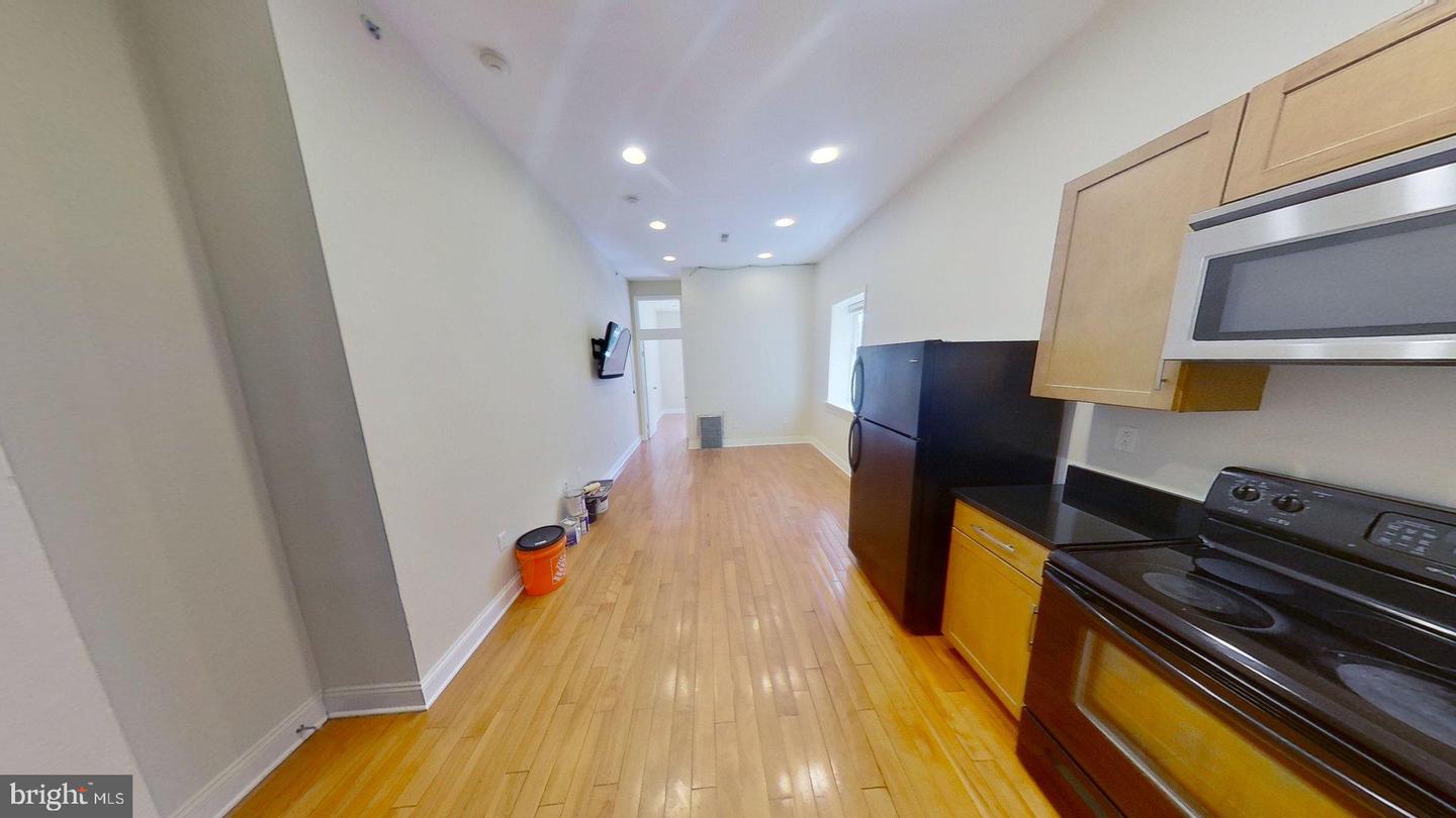 1412 W Susquehanna Ave #3 Property Photo 5