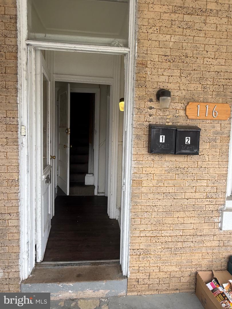 116 E Eleanor St Property Photo 2