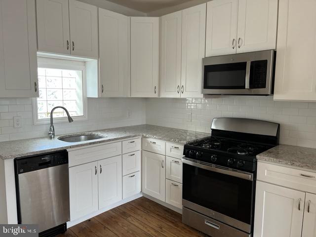 1622 Montrose St Property Photo 3