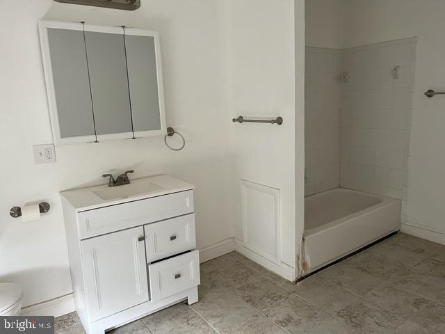 1622 Montrose St Property Photo 7