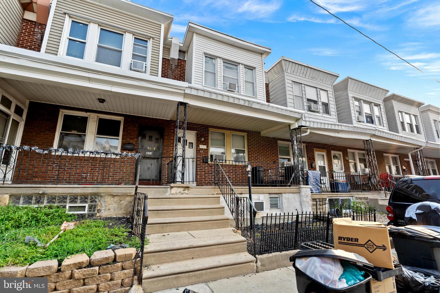 221 Widener St Property Photo 1