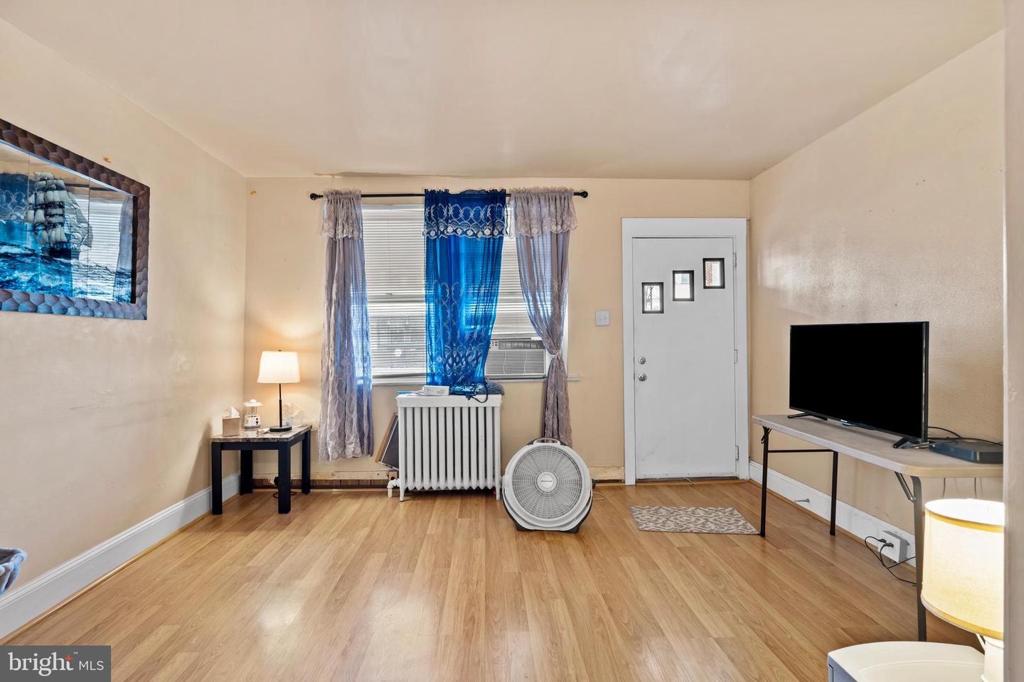 221 Widener St Property Photo 3