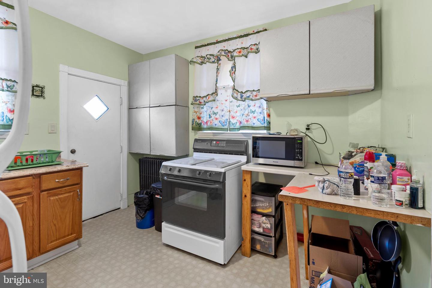 221 Widener St Property Photo 9