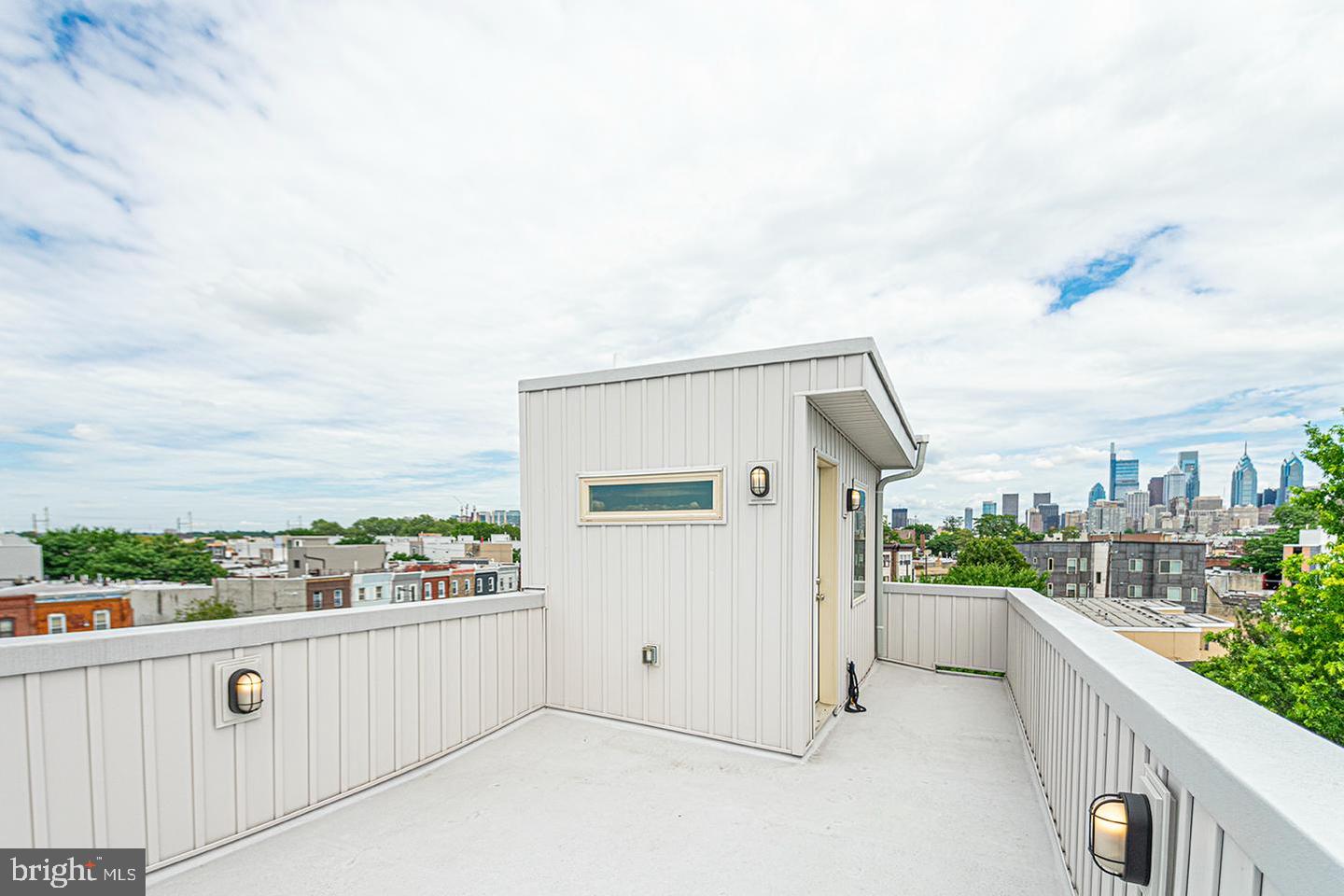2137 Cross St Property Photo 18