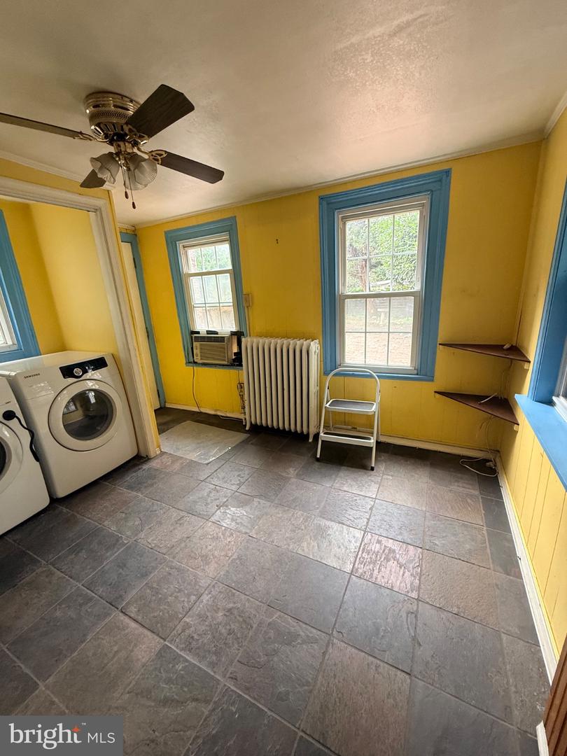 1118 Marlborough St Property Photo 16