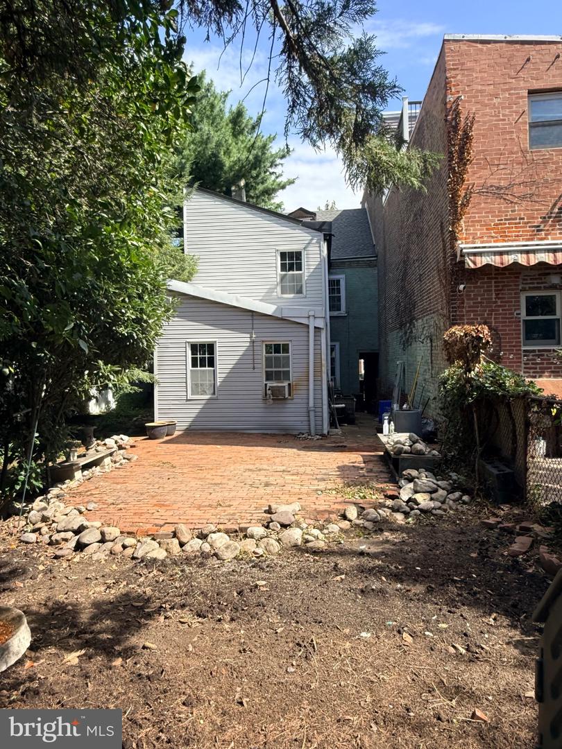 1118 Marlborough St Property Photo 35