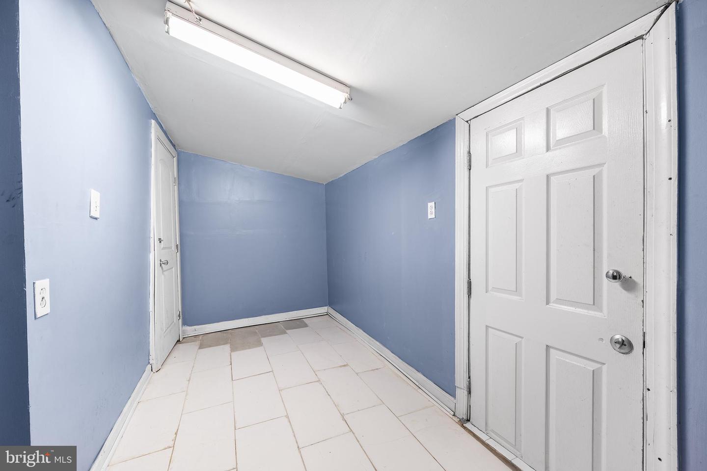 1821 E Sergeant St Property Photo 10