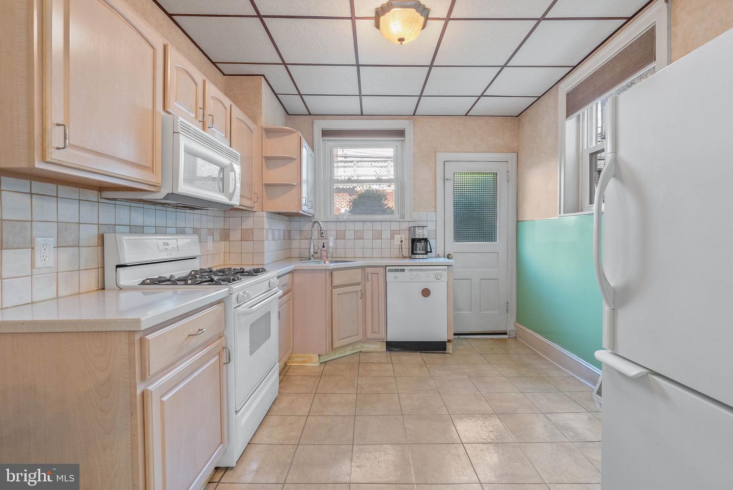 1922 S Juniper St Property Photo 6