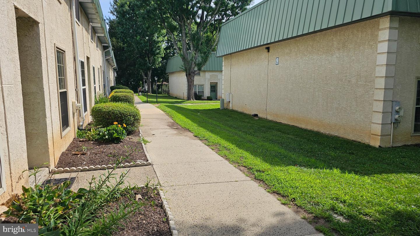 441 Tomlinson Rd #h1 Property Photo 6