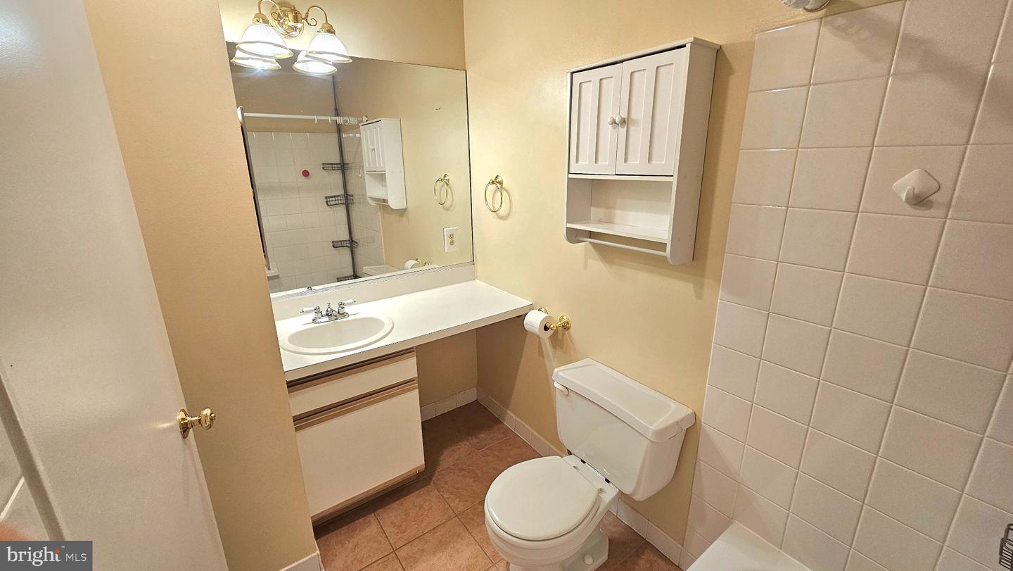 441 Tomlinson Rd #h1 Property Photo 18