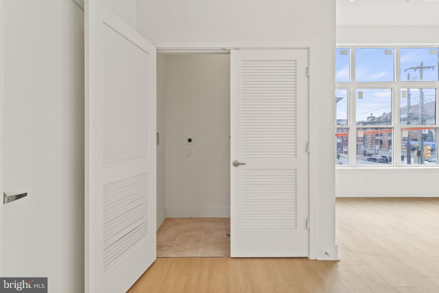 3952 Lancaster Ave #201 Property Photo 6