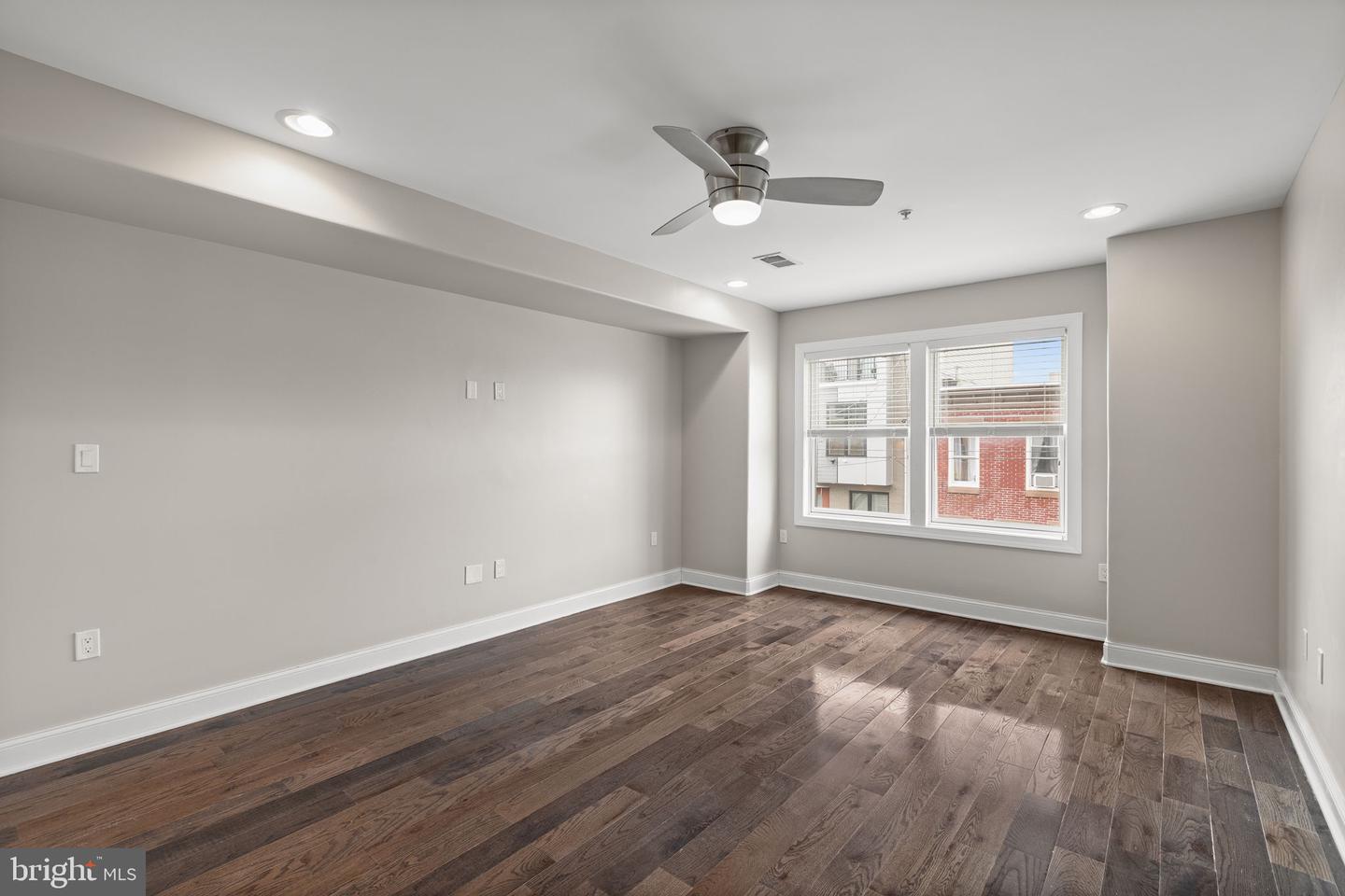 2129 Tasker St Property Photo 23
