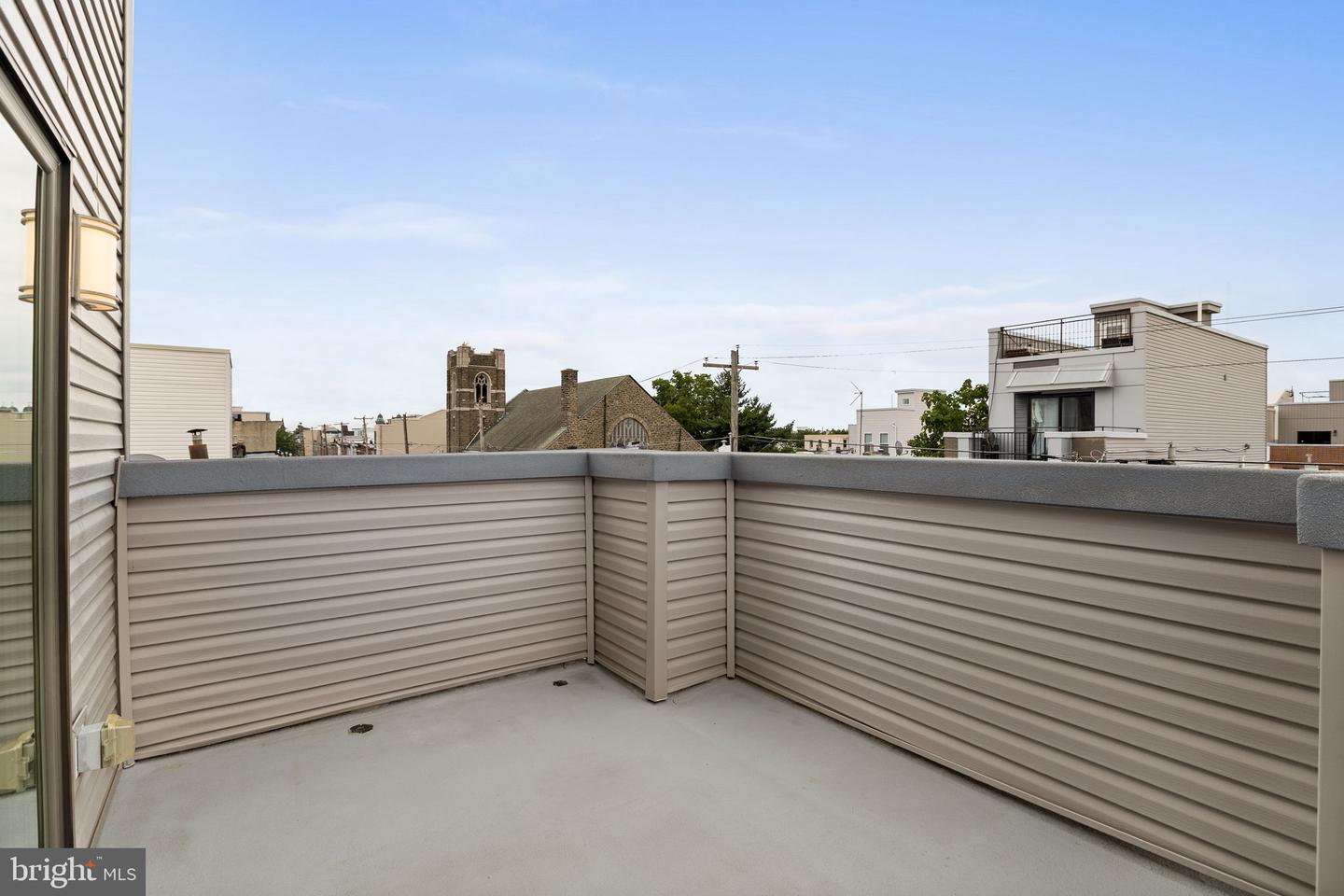 2129 Tasker St Property Photo 32