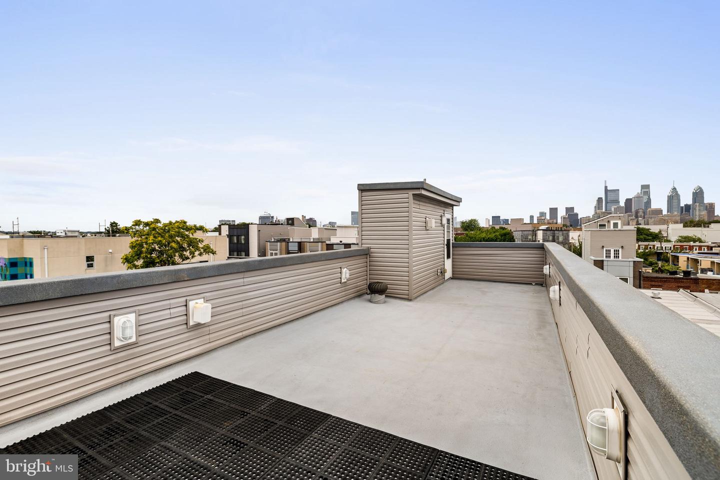 2129 Tasker St Property Photo 42