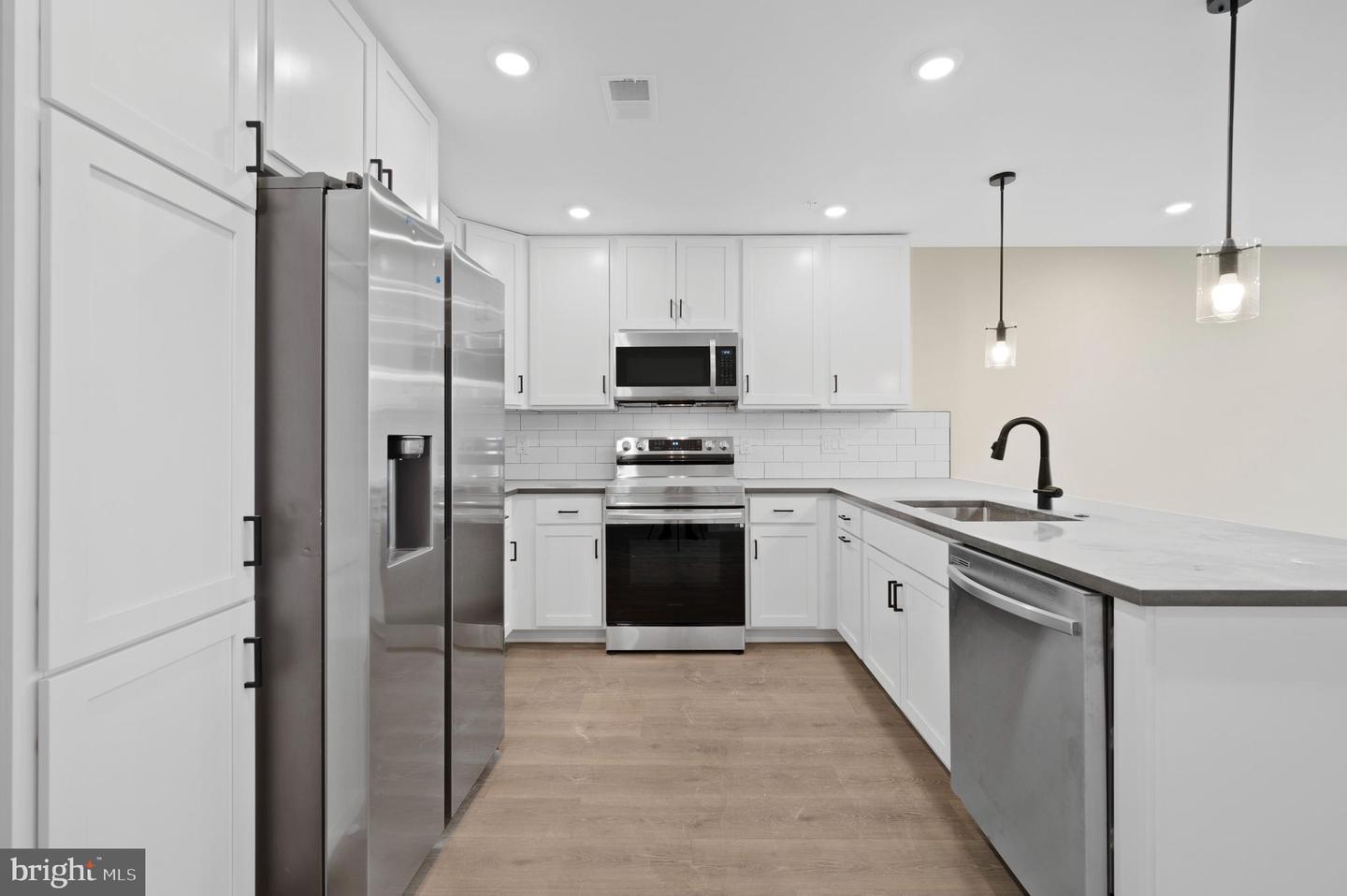 1721 N 21st St #c Property Photo 4